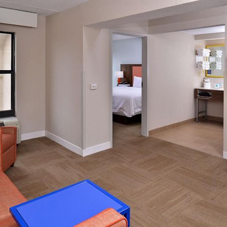 Hampton Inn Хендерсон Экстерьер фото