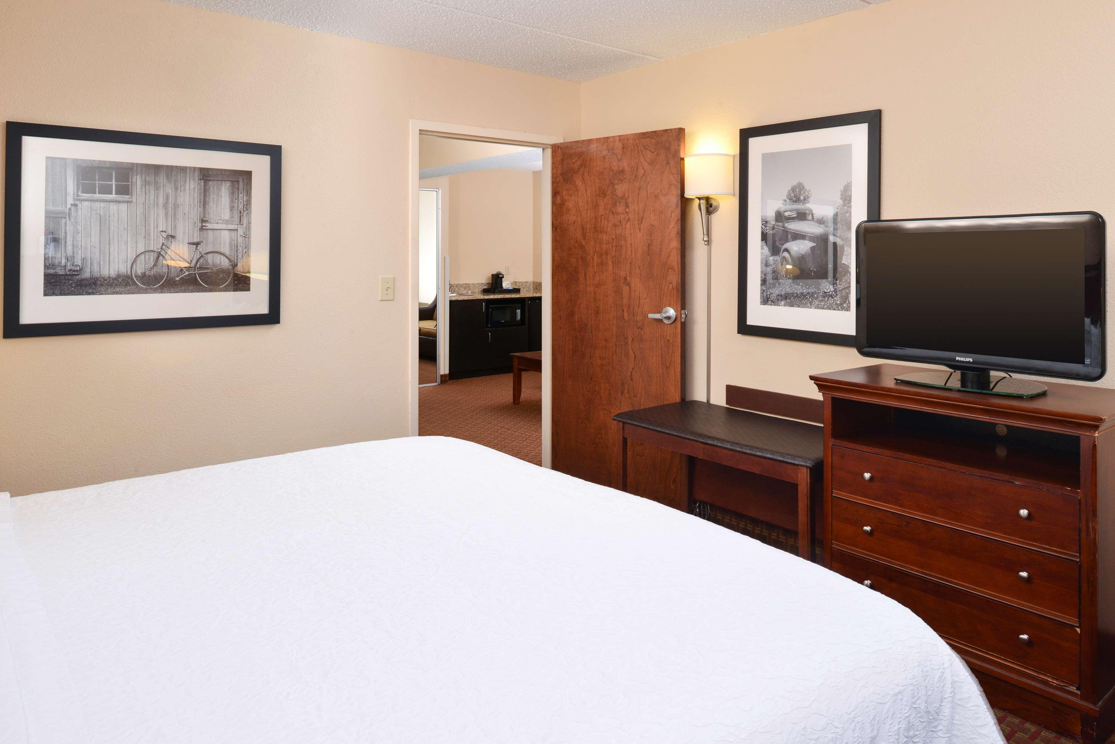 Hampton Inn Хендерсон Экстерьер фото